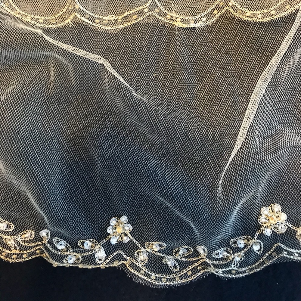 NEW Bridal Wedding Veil Ivory Swarovski crystals
